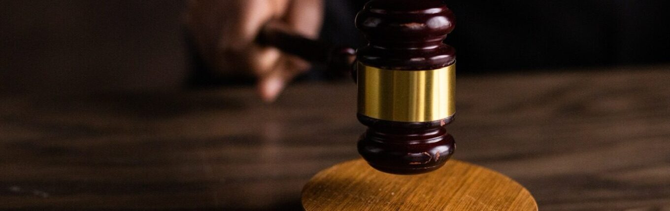 7428B33E-88F7-41B8-93DD-0071994490E7