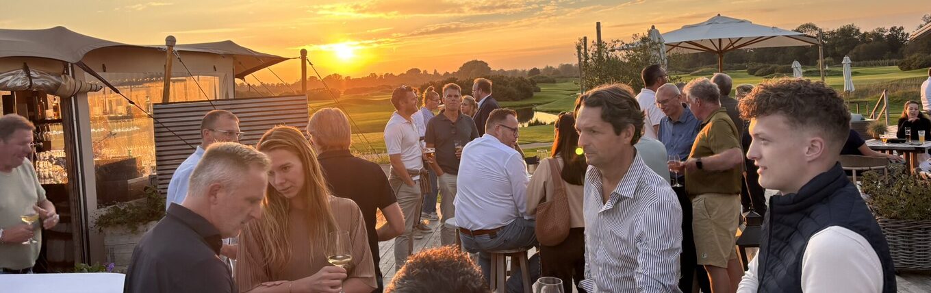 BBQ in het zonnetje met zicht op de golfbaan